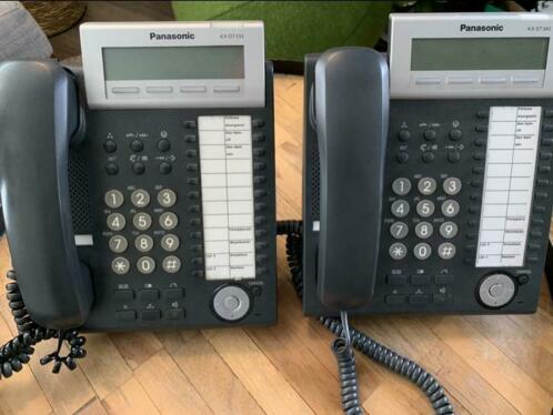 2 Panasonic KX-DT343  ISDN telefooncentrale