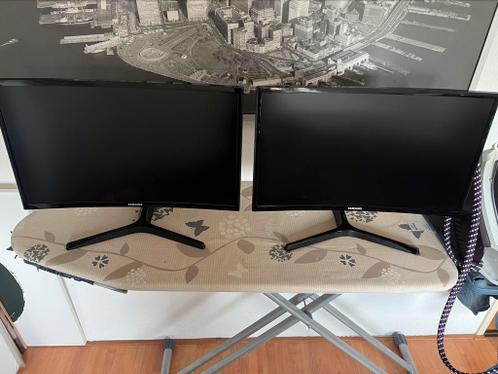 2 Samsung 24 inch curved monitoren prijs is voor 2 samen.