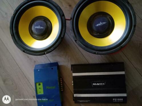2 speakers 2 versterkers