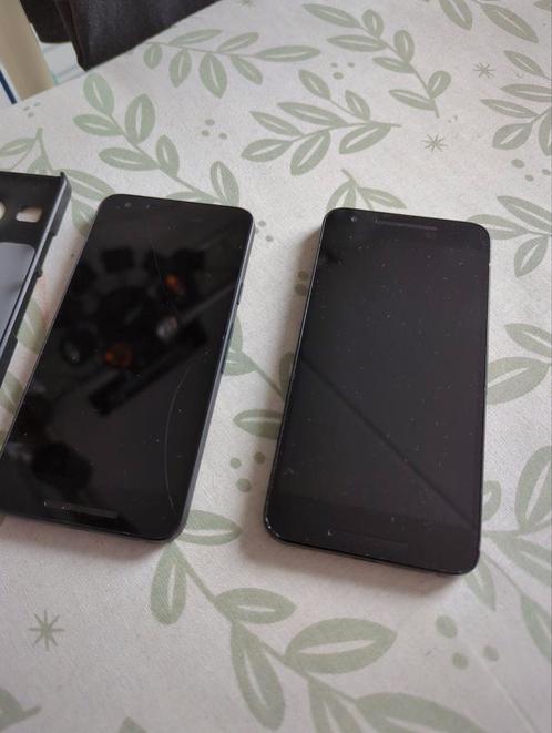 2 stuks LG Nexus 5X defect