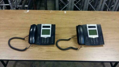 2 vaste telefoons