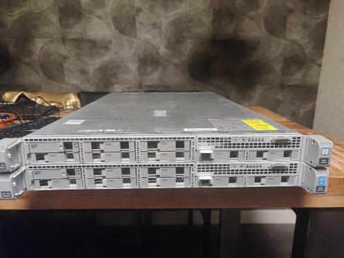 2 x Cisco UCS-C220-M4 rackserver 2x Xeon E5-2620 v3 16GB