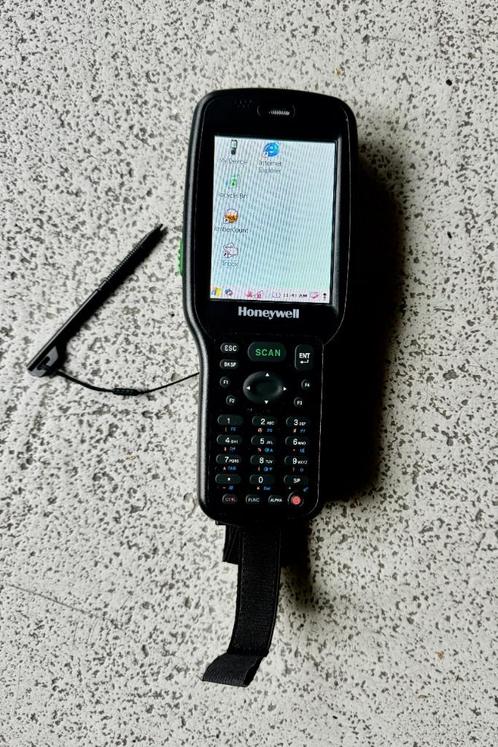 2 x Honeywell Dolphin 6500 PDA Handscanner