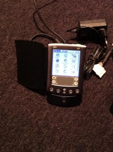 2 x Palm PDA - M515  M505 met laders en USB sync. Kabel