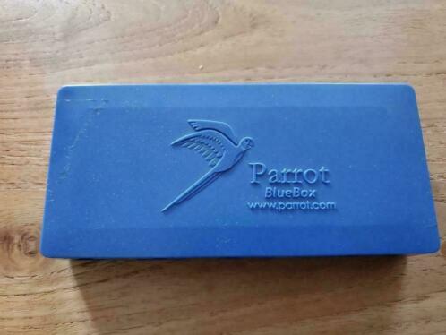 2 x Parrot Bluebox MKi9100