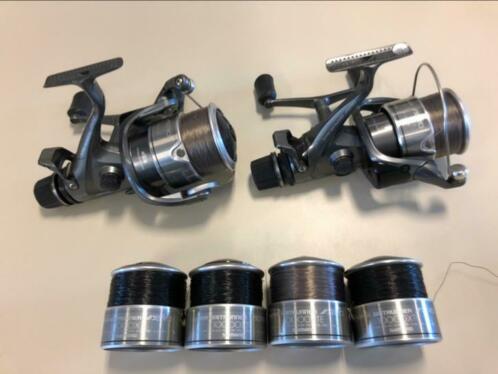 2 x Shimano super baitrunner 10000 xte  4 res spoelen