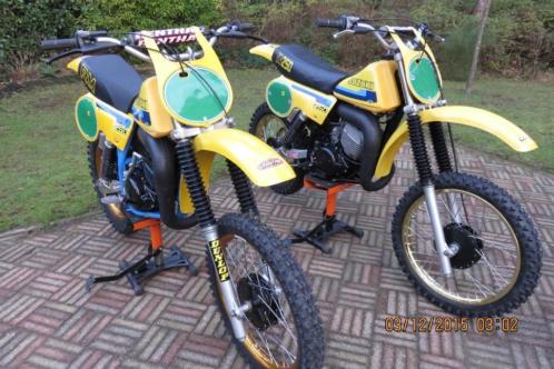 2 X Suzuki RM250T van 1980 aan 120 gerestaureerd