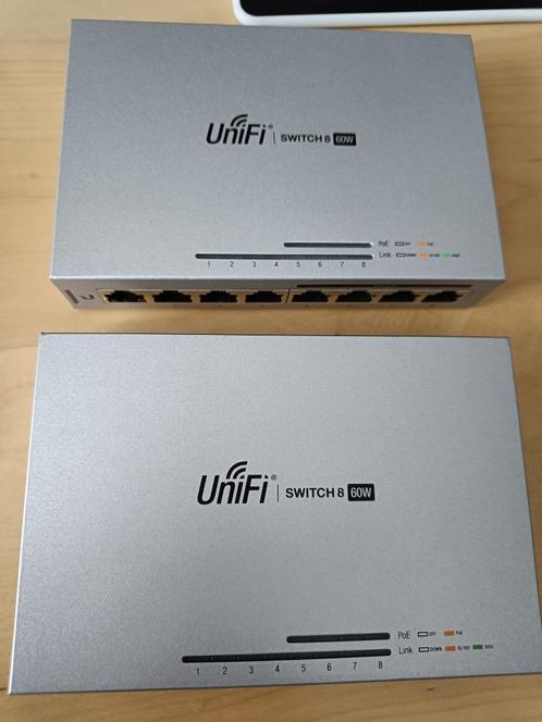 2 x Ubiquiti Unifi 8 poorts switch US-8-60W met PoE