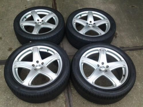 20 inch OZ velgen met banden 26545 R 20 Volvo XC90 5x108