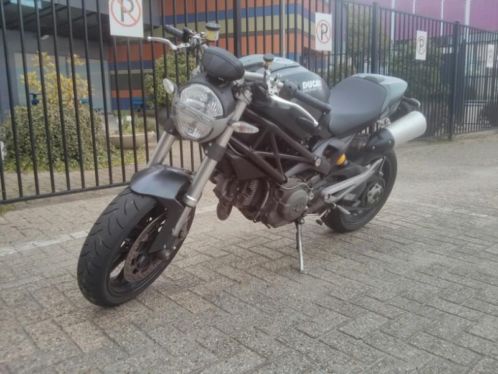 2009 Ducati Monster 1100 