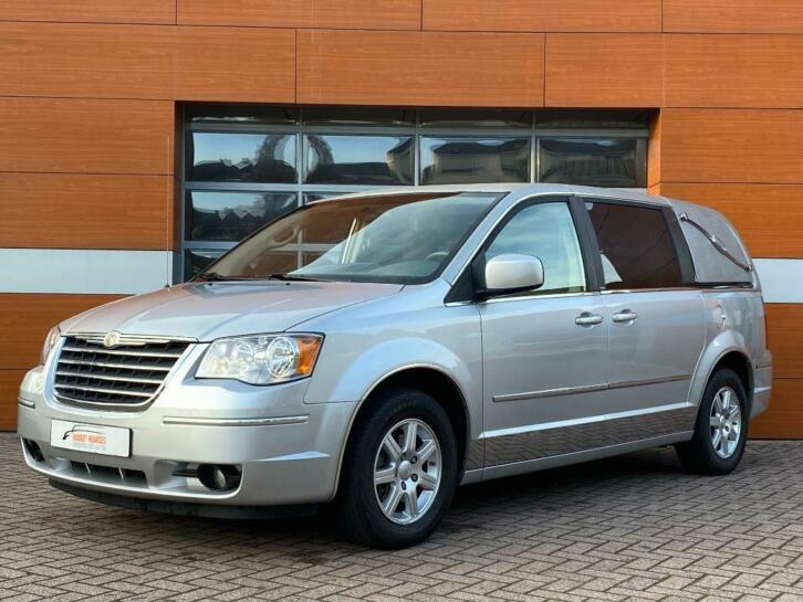 2010 Chrysler Grand Voyager rouwauto overbrengwagen