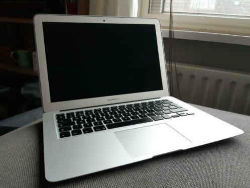 2014 Macbook Air 128GB