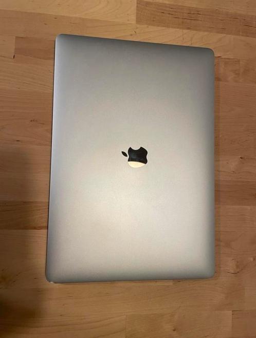 2017 macbook pro 15 inch i7 radeon pro 560