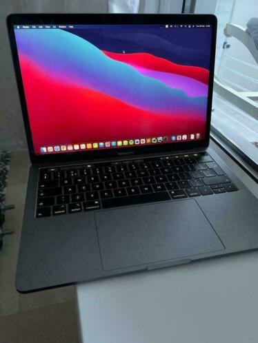 2018 Macbook Pro 13x273 met touchbar