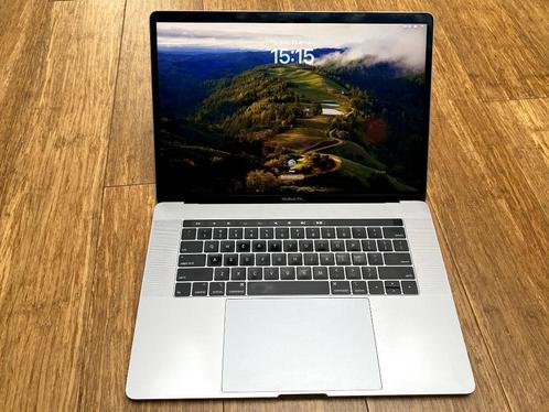 2018 macbook pro 15quot 2.6 GHZ 6-Core Intel i7 16 GB 500 GB