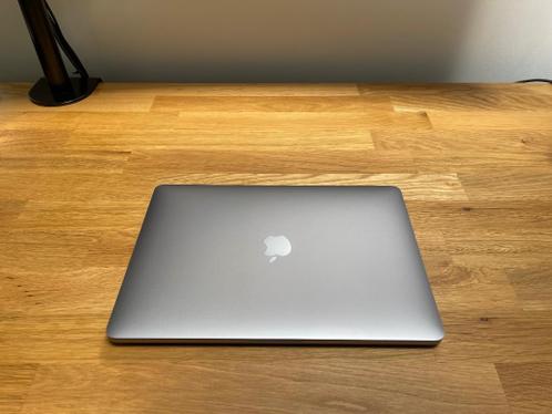 2020 M1 Macbook Pro 16gb 1tb