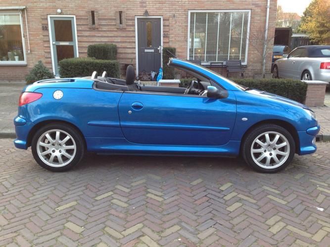 206 CABRIO Orig. NL Clima airco 1.6 Cabriolet 2003 Blauw