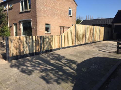 21 planks grenen schermenbeton incl plaatsen 75,00 m