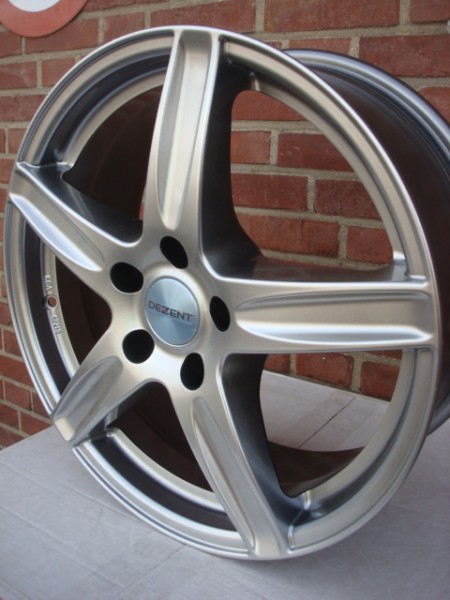 17'' Inch Dezent 5x110 7.0 J ET35 Naaf 65,1