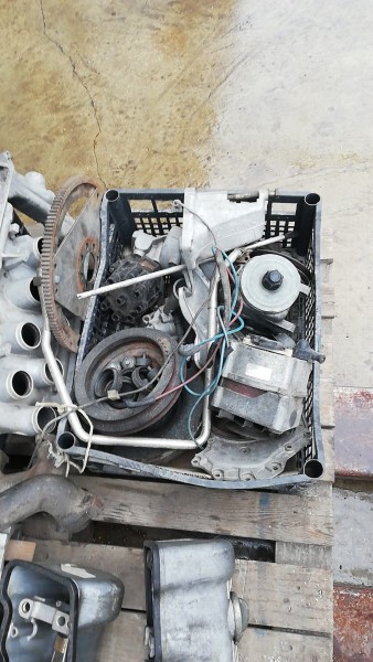 Mercedes 500 SEL engine parts