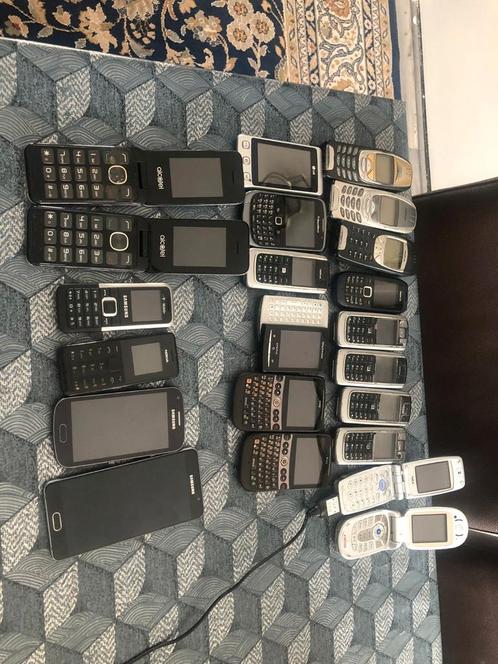 22 oude mobiels