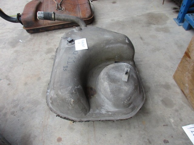 Fuel tank for Porsche 911 series 2