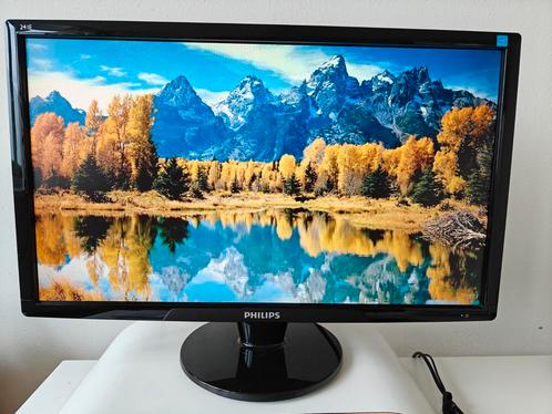 24 inch Philips monitor VGA  HDMI convert