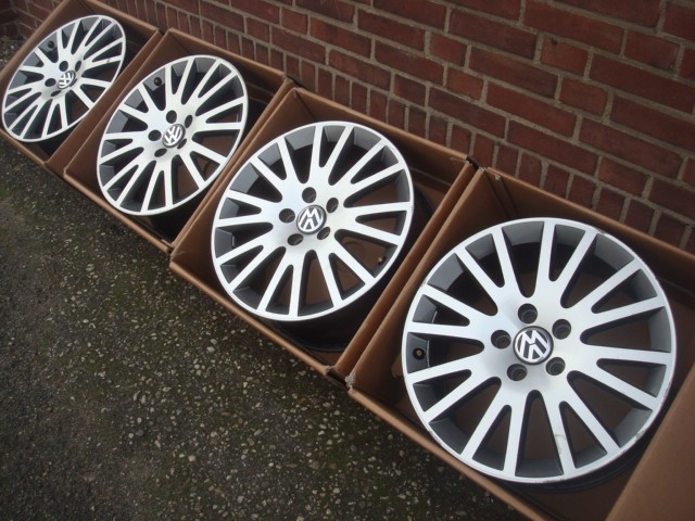 17 Inch Origineel Audi VW TT Velgen Zonder banden Steek 5x112