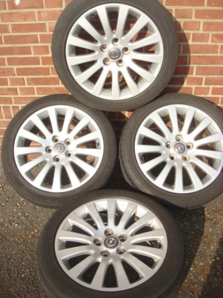 18 Inch Orginele Opel Velgen en Banden Steek 5x120