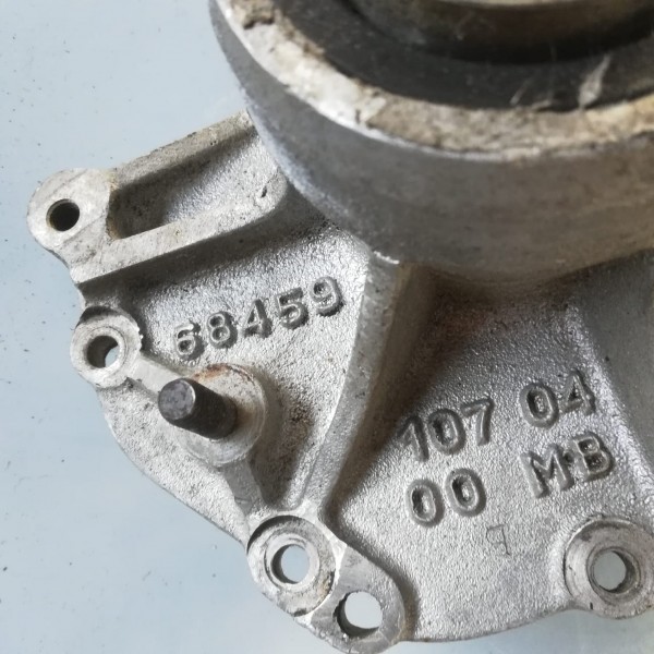 Engine block front cover for Maserati Quattroporte series 3 type AM330