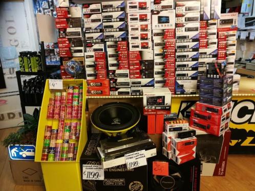 2e paasdag OPEN van 12.00 tot 17.00 250 m2 winkelplezier