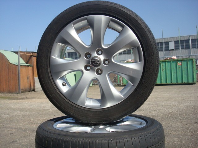 17 Inch Originele OPEL OPC Velgen en Banden Steek5x105