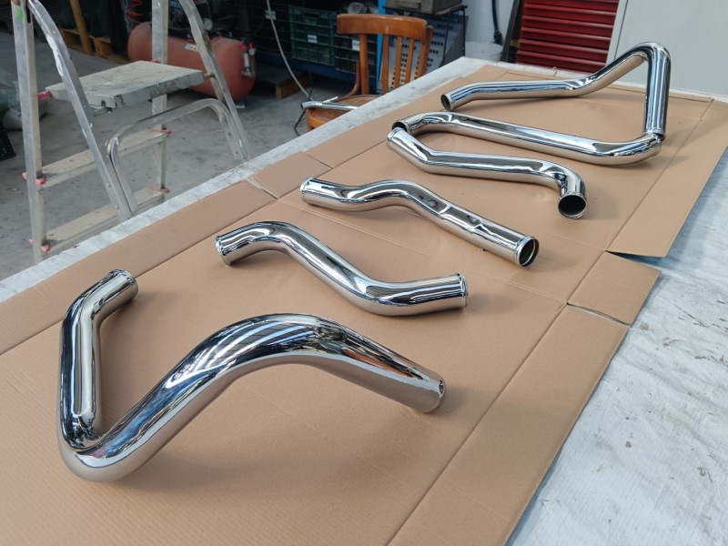 Engine air pipes Maserati Biturbo