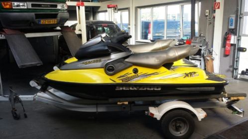 2x BOMBARDIER SEADOO XP LIMITED INCL. TRAILER