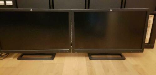2x HP ZR2740W 27 inch Monitors