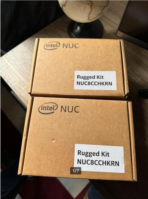 2x INTEL NUC 256 SSD 4 GB RAM