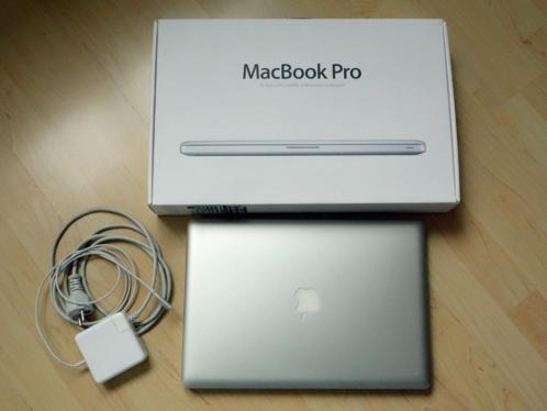 2x Macbook Pro 15034  1x iPhone 5 