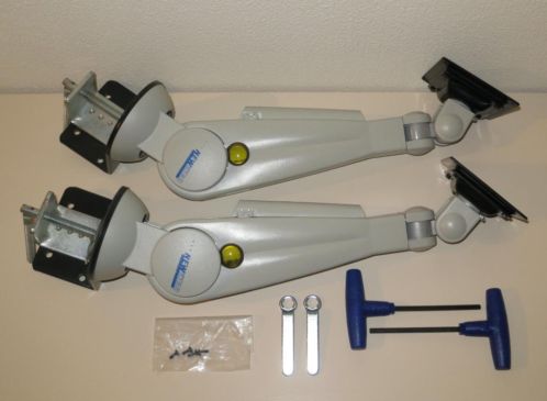 2x NewStar flatscreen monitorarm FPMA-D100