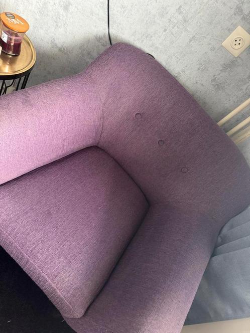 2x paarse stoel