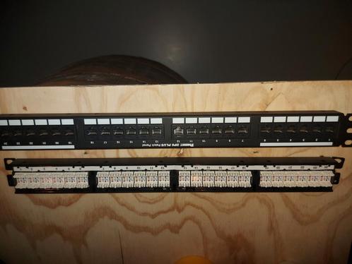 2x Panduit dp6 plus patch panel incl keystones