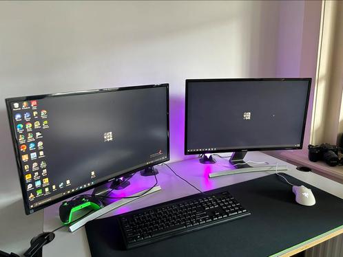2x Samsung 27 inch curved monitor