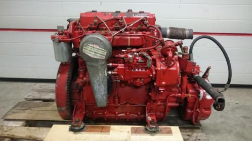 3-Cilinder diesel 36 PK incl. hydraulische keerkoppeling