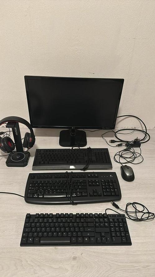 3 keyboards  mouse  headphone  monitor LG