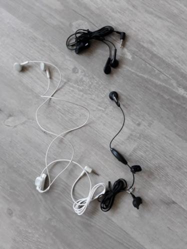 3 Nokia handsfree setjes
