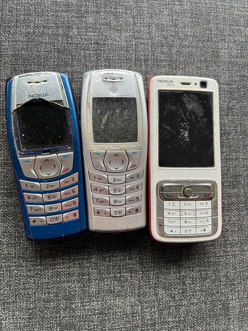 3 oude Nokias (kapot)
