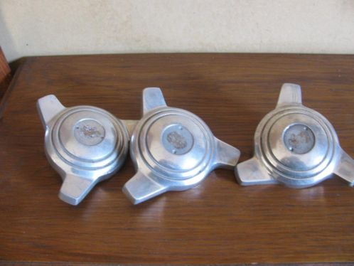 3 Robergel spinners Peugeot 403  404  203 of Citroen DS ID