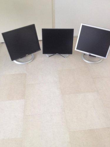 3 stuks monitorscherm