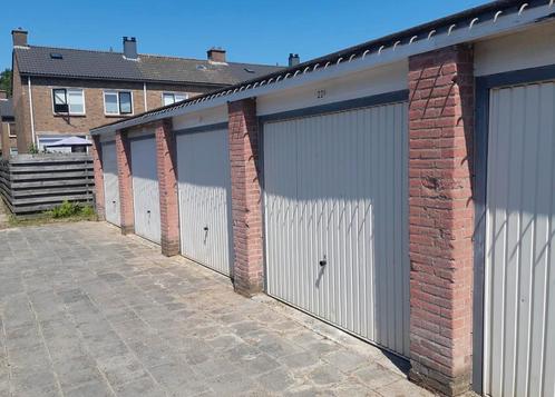 3 verhuurde garageboxen te koop in Assen ( belegging )
