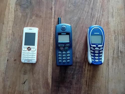 3 vintage mobiele telefoons siemens en sony