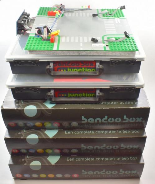 3 x Bendoobox  3 x Junction  LEGO kruispunt